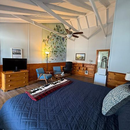 Yardarm Motel Searsport 외부 사진