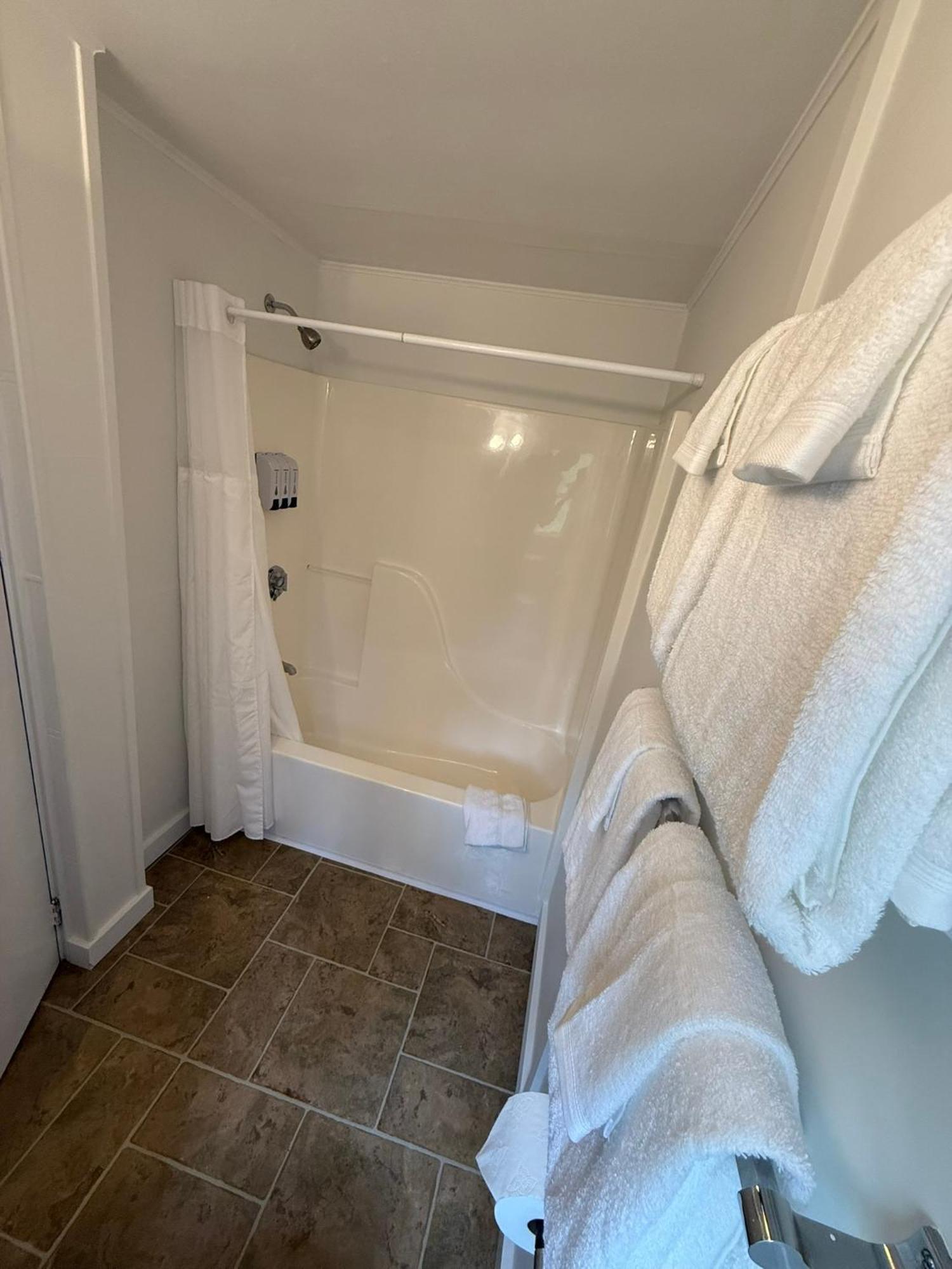 Yardarm Motel Searsport 외부 사진